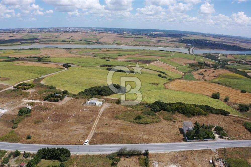 HADIMKÖY DURSUNKÖY YOLU CADDE CEPHELİ 700 m2