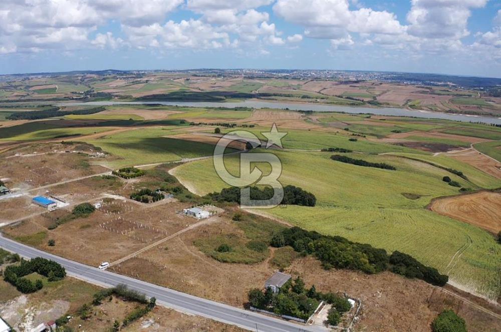 HADIMKÖY DURSUNKÖY YOLU CADDE CEPHELİ 700 m2