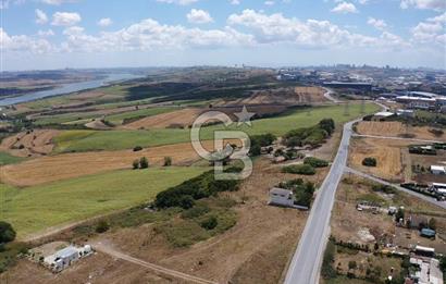 HADIMKÖY DURSUNKÖY YOLU CADDE CEPHELİ 700 m2