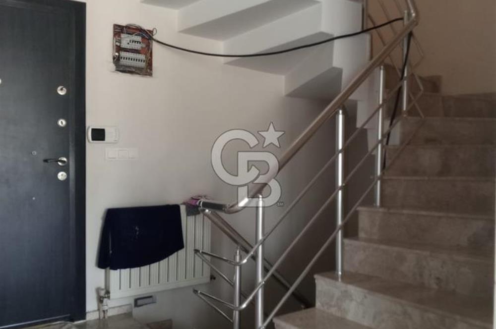 Gaziemir Atıf Bey Mahallesinde 5+3 Tripleks Villa