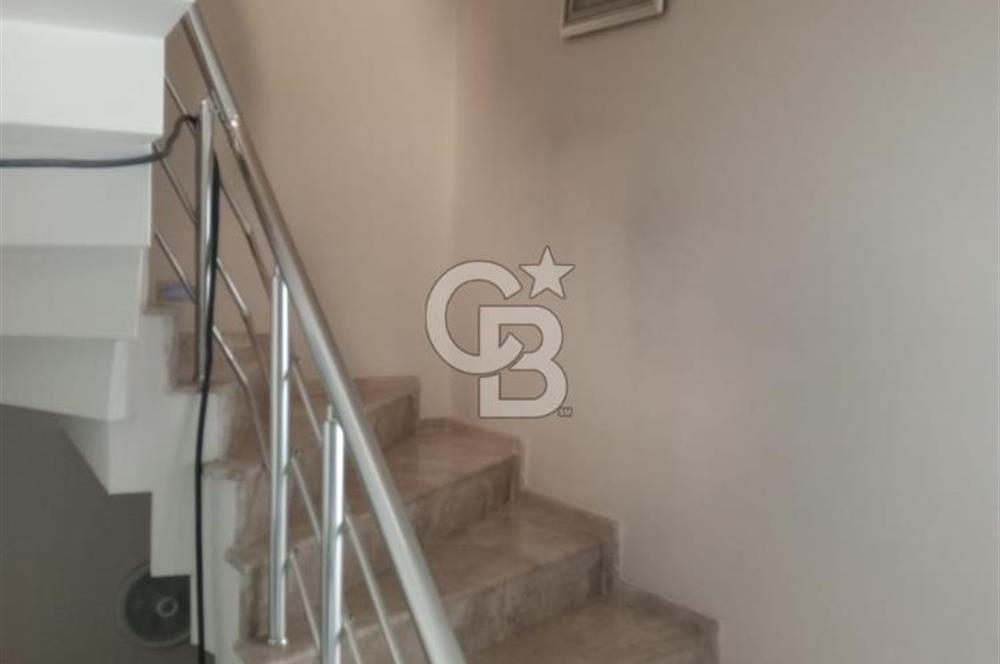 Gaziemir Atıf Bey Mahallesinde 5+3 Tripleks Villa