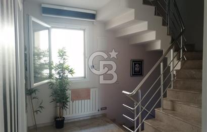 Gaziemir Atıf Bey Mahallesinde 5+3 Tripleks Villa