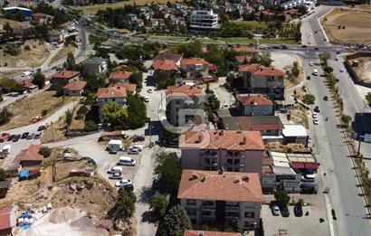 ÇAYYOLUNUN GÖBEĞİNDE 1.400 M2 KULLANIM ALANLI TEK TAPU KOMPLE BİNA