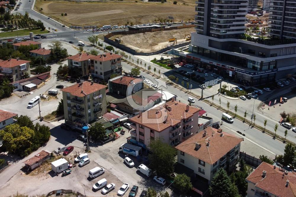 ÇAYYOLUNUN GÖBEĞİNDE 1.400 M2 KULLANIM ALANLI TEK TAPU KOMPLE BİNA