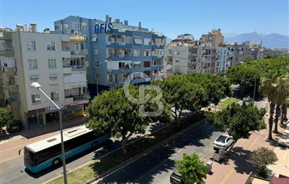 YILDIZ CADDESİNDE 3+1 MERKEZİ LOKASYONDA