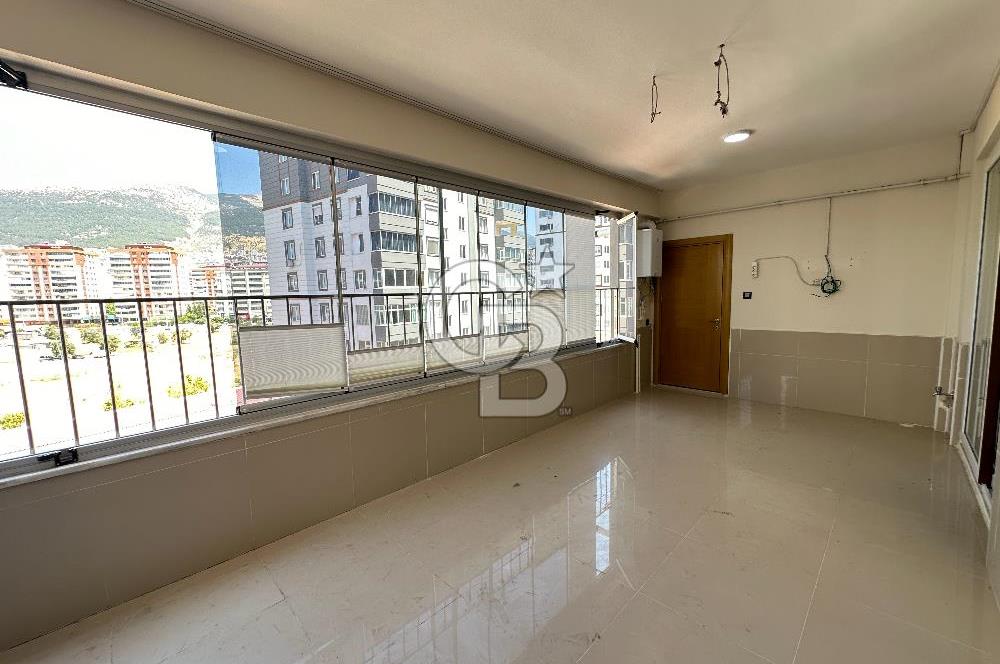 CB'DEN TEKEREK KÜÇÜKEV YANI CADDE ÜZERİ SİTE 5+1 SATILIK DAİRE