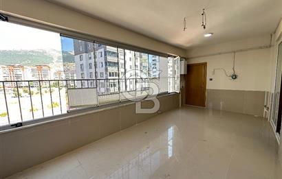 CB'DEN TEKEREK KÜÇÜKEV YANI CADDE ÜZERİ SİTE 5+1 SATILIK DAİRE