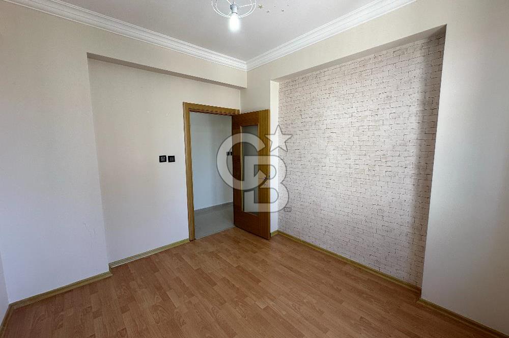 CB'DEN TEKEREK KÜÇÜKEV YANI CADDE ÜZERİ SİTE 5+1 SATILIK DAİRE