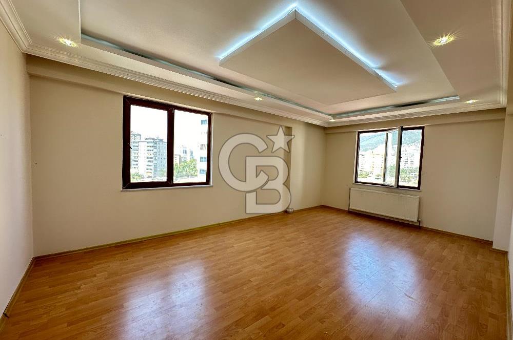 CB'DEN TEKEREK KÜÇÜKEV YANI CADDE ÜZERİ SİTE 5+1 SATILIK DAİRE