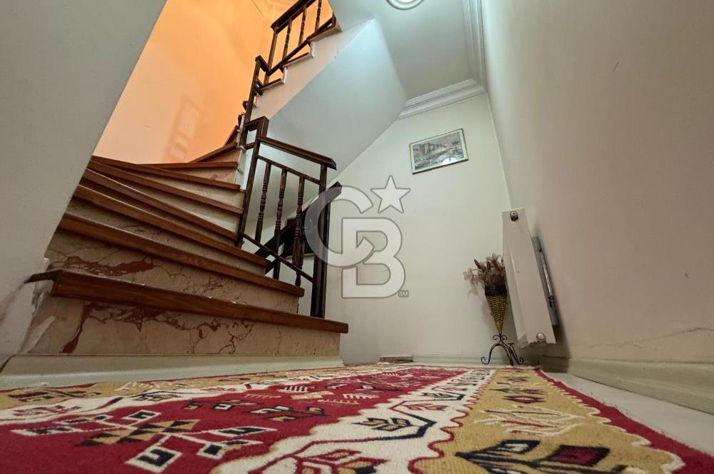 AKÇAY MERKEZDE, VERANDALI, MÜSTAKİL BAHÇELİ, 3+1 TRİPLEX VİLLA