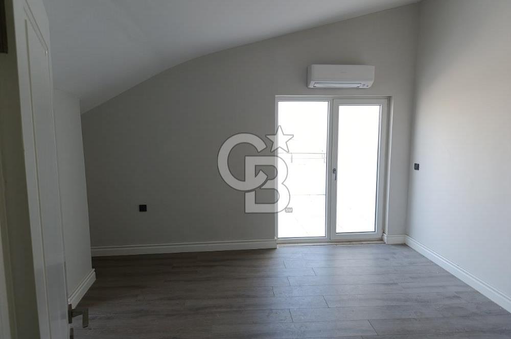 KUŞKAVAĞI’NDA MUHTEŞEM DENİZ MANZARALI SATILIK  3+1 DUBLEX DAİRE 190 M2 