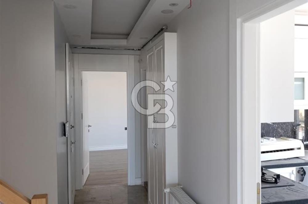 KUŞKAVAĞI’NDA MUHTEŞEM DENİZ MANZARALI SATILIK  3+1 DUBLEX DAİRE 190 M2 