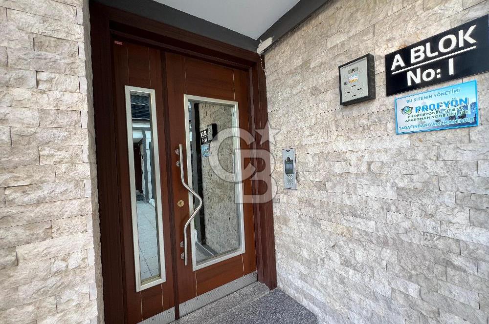 AKÇAY MERKEZ'DE SİTE İÇERİSİNDE ARA KAT SATILIK 2+1 DAİRE