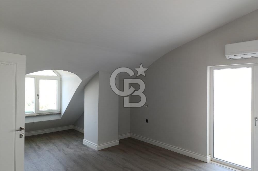 KUŞKAVAĞI’NDA MUHTEŞEM DENİZ MANZARALI SATILIK  3+1 DUBLEX DAİRE 190 M2 