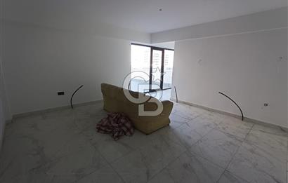 BAĞLICA MERMEROĞLU CAD ÜZERİ 370m² YAPILI TERASLI SATILIK DÜKKAN