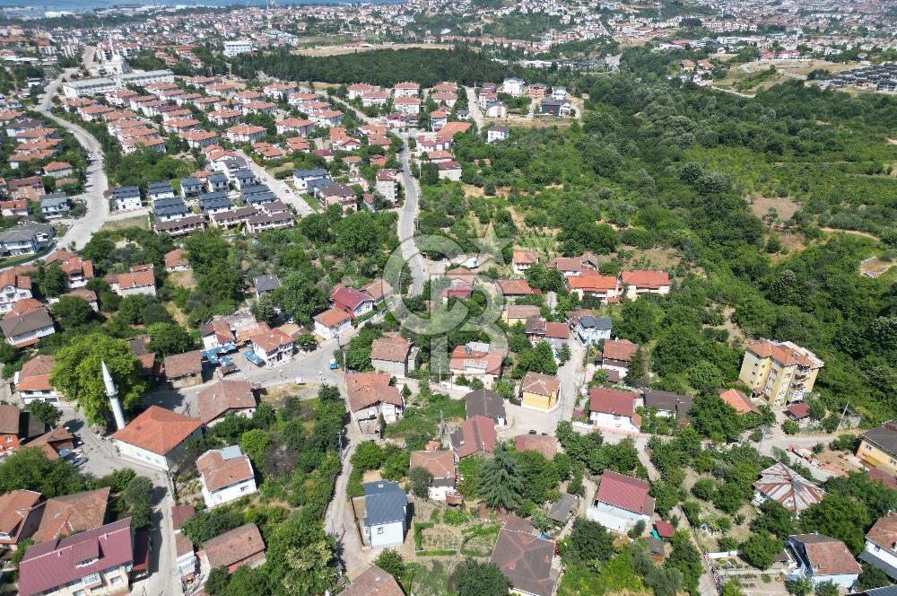 SARAYLI KÖY MEYDANINDA 524 M2 ARSA İÇERİSİNDE SATILIK KÖY EVİ