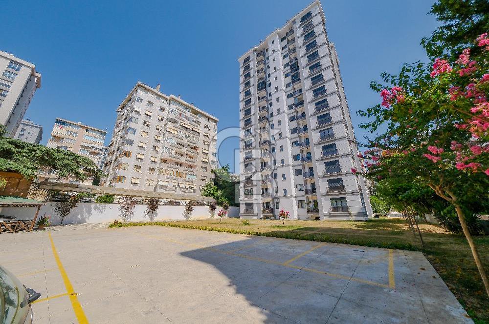 Göztepe'de Deniz Manzaralı Dubleks Satılık Daire