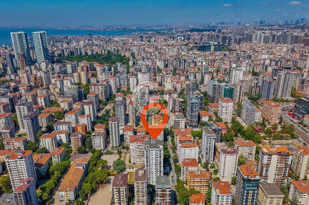 Göztepe'de Deniz Manzaralı Satılık Daire