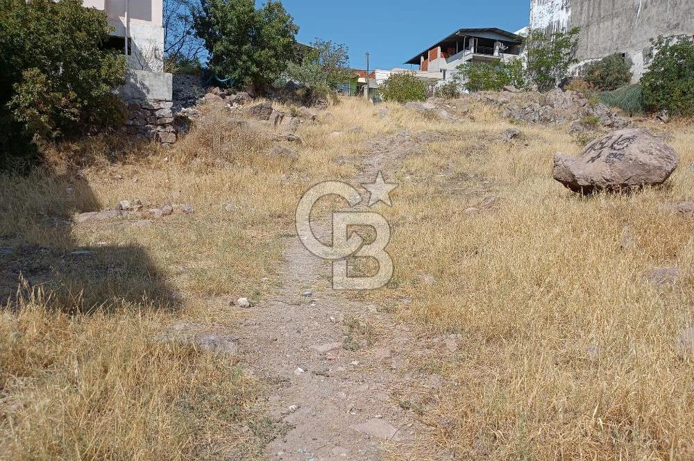 Bornova Atatürk Mahallesi'nde Villa İmarlı Satılık Arsa