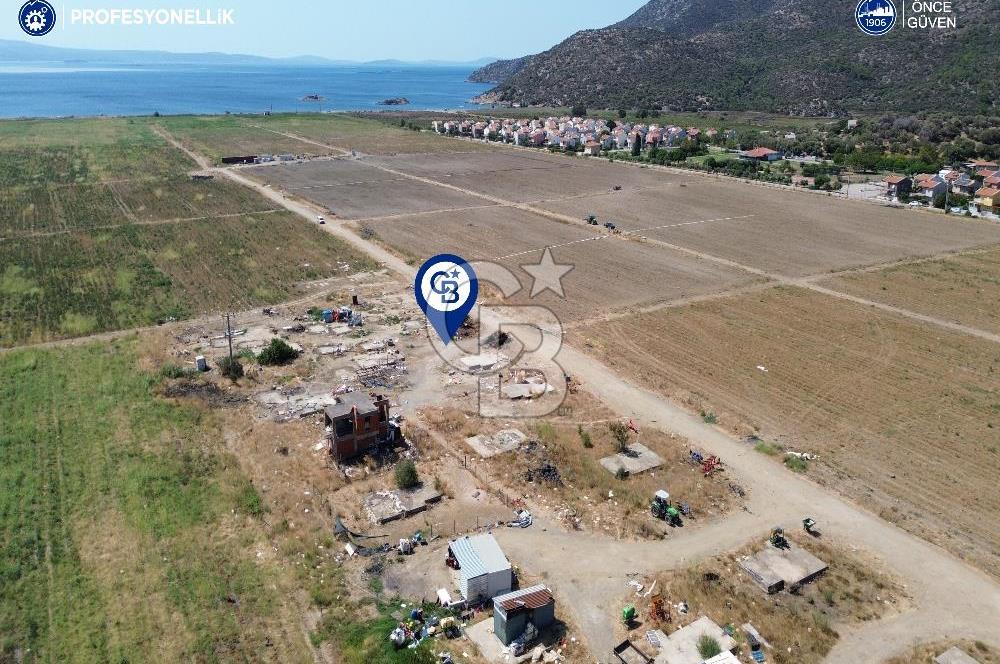 Karaburun Küçükbahçe Karareis'te 15/30 Konut İmarlı 427 m2 Arsa