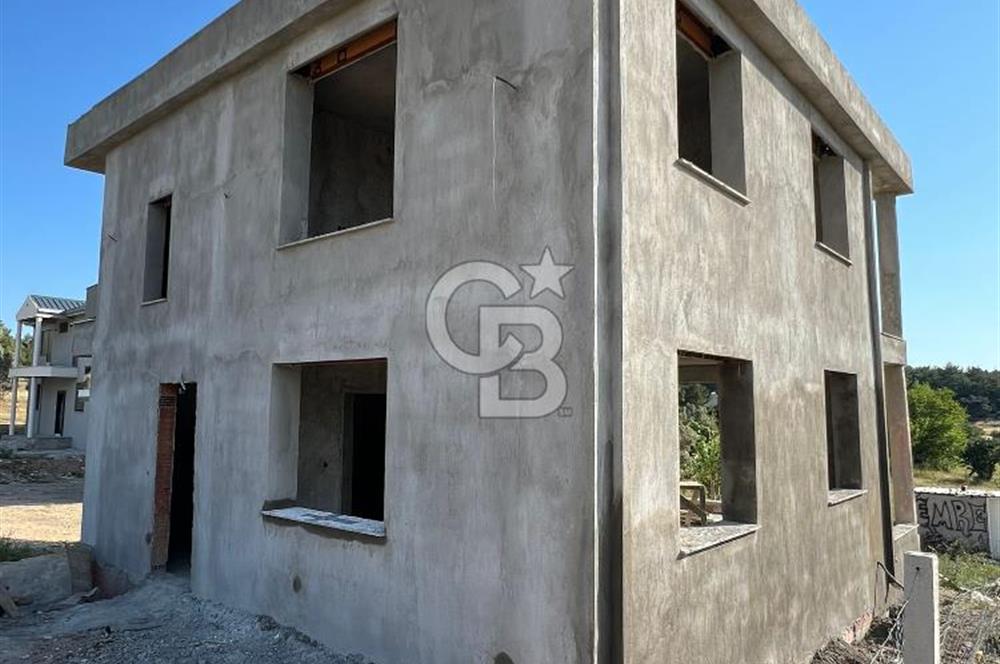 Buca Kaynaklar da Gölet e Nazır Satılık 3+1 Yepyeni Villa