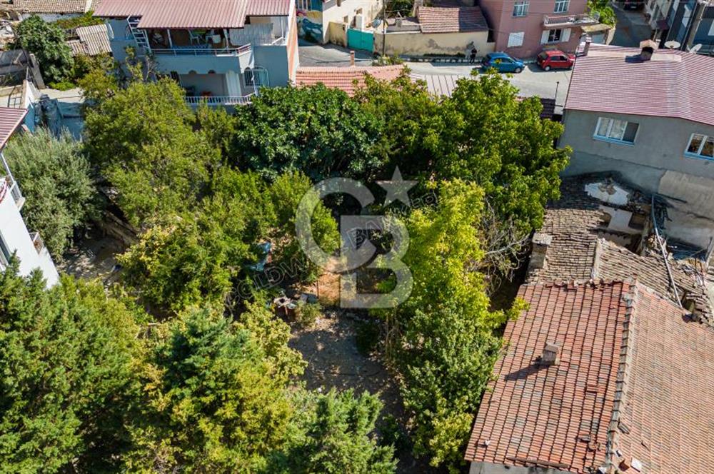 Kuşadası Soğucak Köy Merkezinde Satılık 356 m2 Arsa