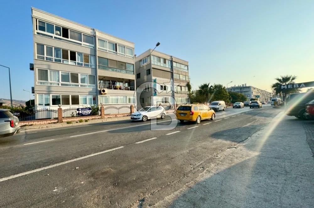 Güzelbahçe'de Site içinde Deniz Manzaralı 3+1