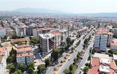 Merkezi Konumda 10 Yıllık Binada Kapalı Otoparklı 3+1 Daire 