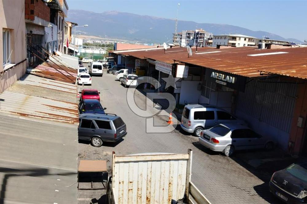 İzmir, Kemalpaşa, Çınar Sanayi'de Satılık Dükkan