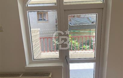 SEYRAN CAD ÜZERİNDE SATILIK BOŞ KOMBİLİ BAKIMLI 120 M2 3+1 DAİRE