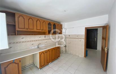 SEYRAN CAD ÜZERİNDE SATILIK BOŞ KOMBİLİ BAKIMLI 120 M2 3+1 DAİRE