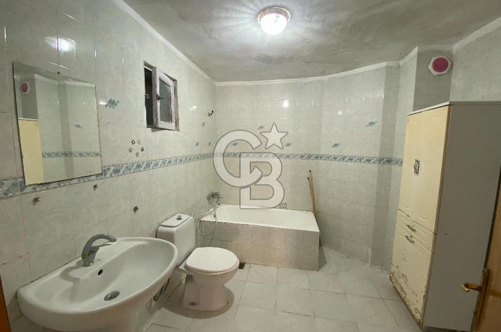 SEYRAN CAD ÜZERİNDE SATILIK BOŞ KOMBİLİ BAKIMLI 120 M2 3+1 DAİRE