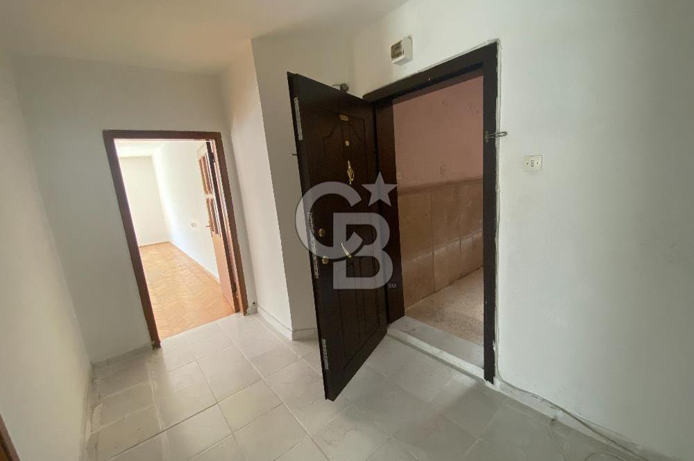 SEYRAN CAD ÜZERİNDE SATILIK BOŞ KOMBİLİ BAKIMLI 120 M2 3+1 DAİRE