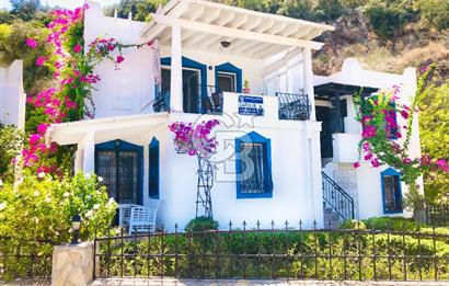 Bodrum Ortakent Deniz Manzaralı Satılık Villa