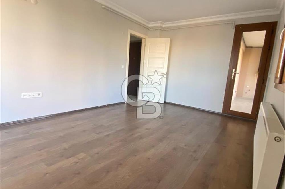 Gaziemir Atıfbey Mah.de Pazaryeri Yakını Geniş 3+1 Kiralık Daire