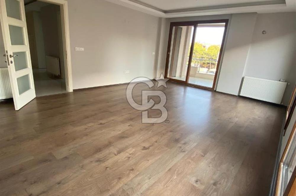 Gaziemir Atıfbey Mah.de Pazaryeri Yakını Geniş 3+1 Kiralık Daire