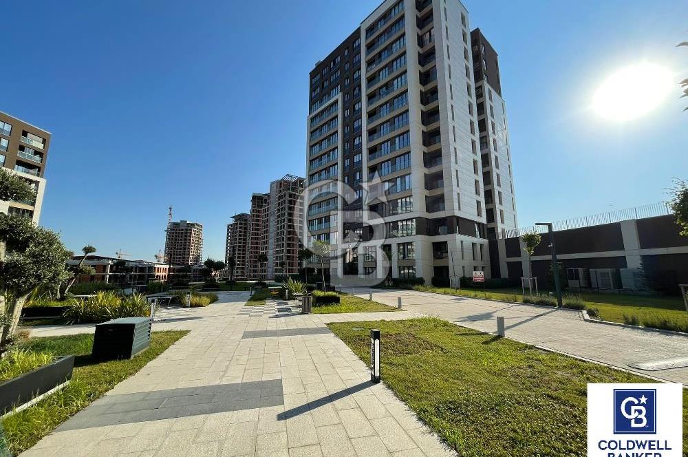 Başakşehir 3.İstanbul Peyzaj Manzaralı Satılık 2+1 Ara Kat Daire