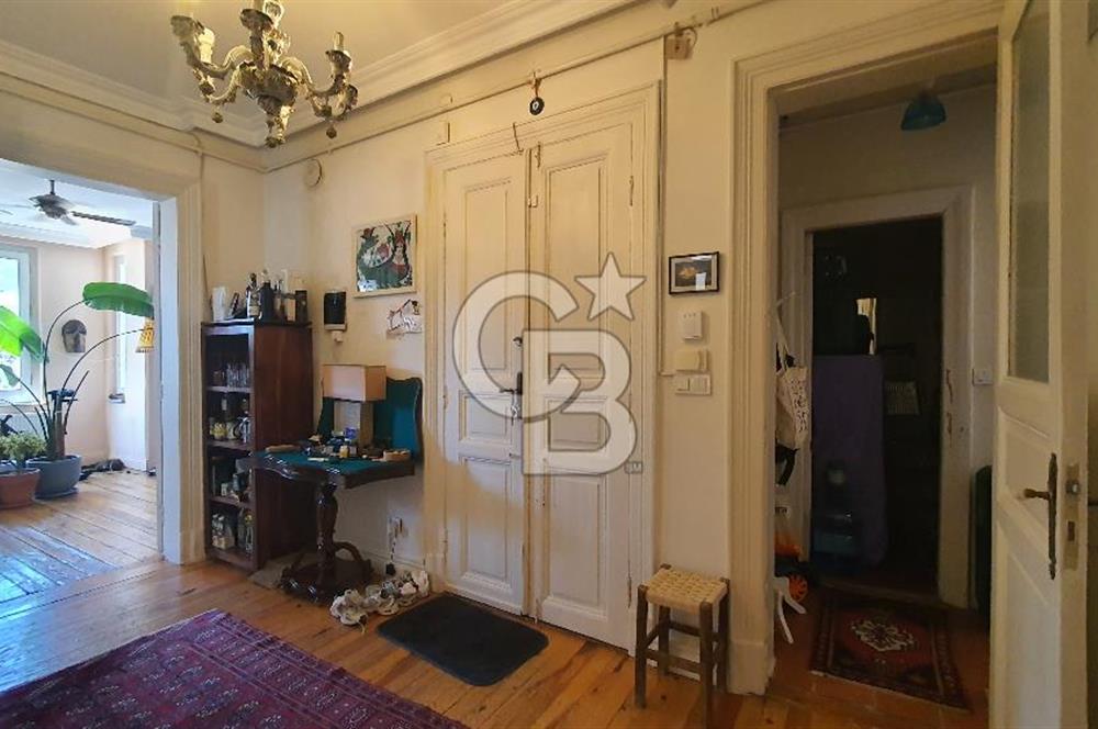 FLAT FOR SALE İN BEYOĞLU WHERE HISTORICAL DISTRICT OF ISTANBUL 