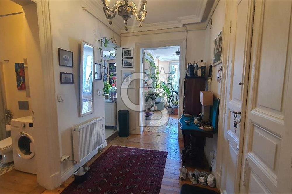 FLAT FOR SALE İN BEYOĞLU WHERE HISTORICAL DISTRICT OF ISTANBUL 