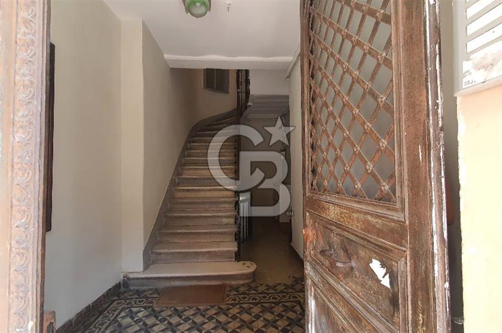 FLAT FOR SALE İN BEYOĞLU WHERE HISTORICAL DISTRICT OF ISTANBUL 