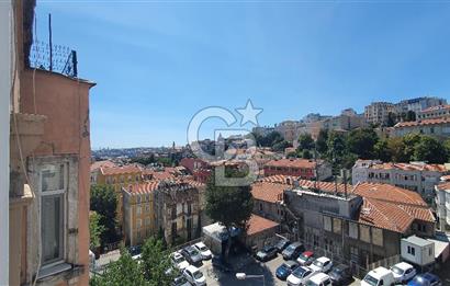 FLAT FOR SALE İN BEYOĞLU WHERE HISTORICAL DISTRICT OF ISTANBUL 