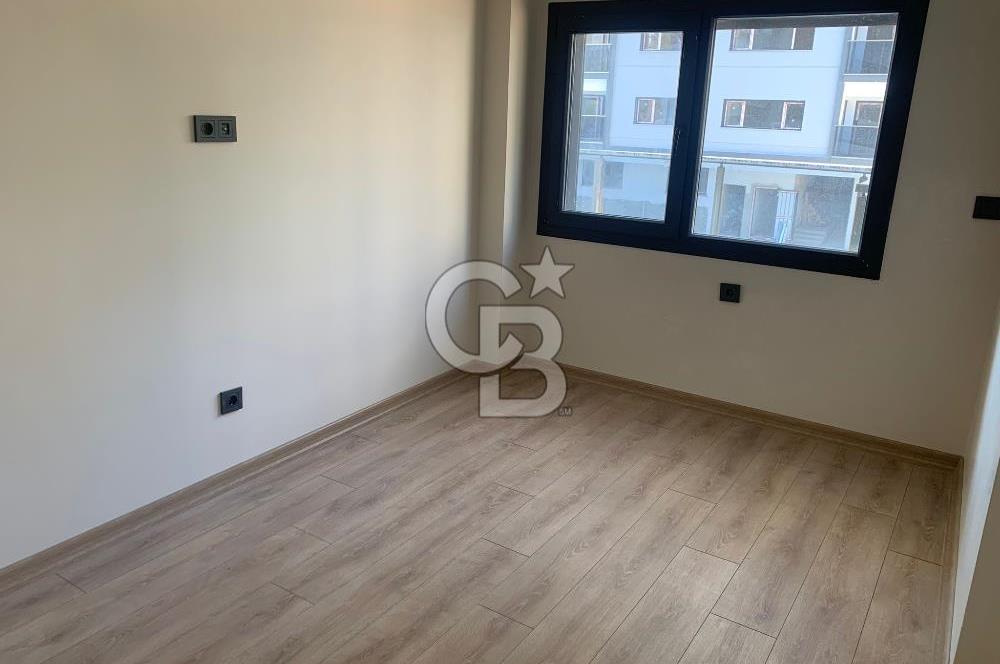 BAYRAKLI MANAVKUYU'DA SİTE İÇERİSİNDE SIFIR SATILIK 3+1 DAİRE