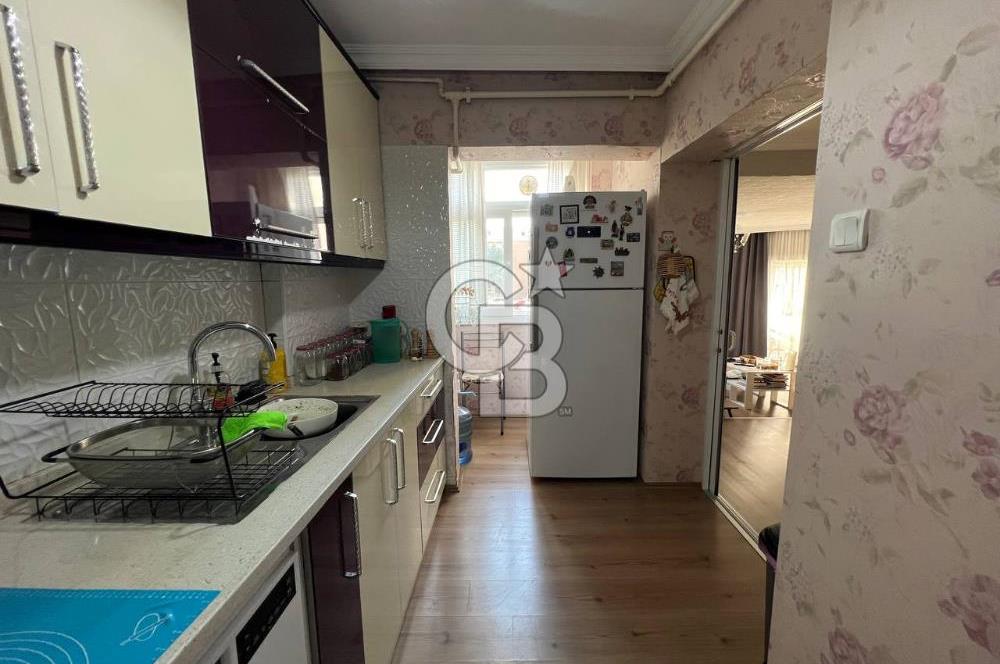 GAZİEMİR DE SİTE İÇERİSİNDE 3+1 TADİLATLI SATILIK DAİRE 