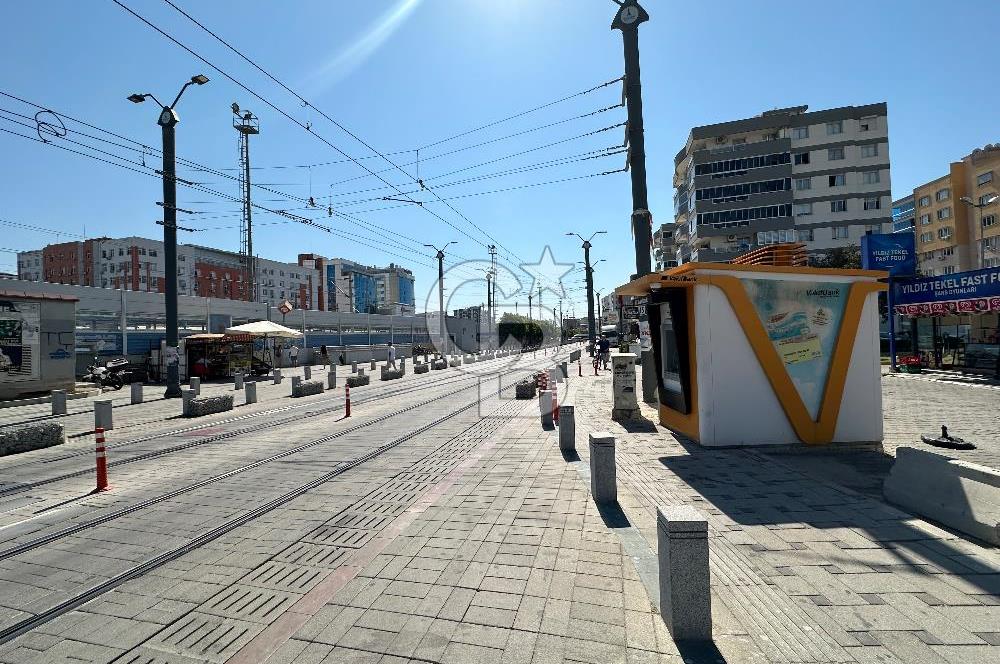 ÇİĞLİ ATAŞEHİR'DE TRAMVAY YOLU ÜSTÜNDE DEVREN KİRALIK DÜKKAN