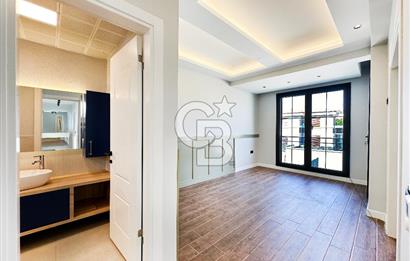 CB EAGLE'Dan YENİ MAH. 3+1 MÜSTAKİL BAHÇE VE HAVUZLU 285m² VİLLA