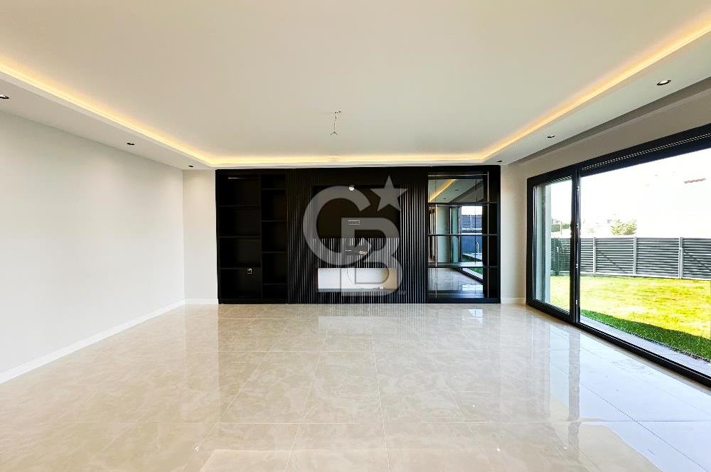 CB EAGLE'Dan YENİ MAH. 3+1 MÜSTAKİL HAVUZ VE BAHÇELİ 285m² VİLLA