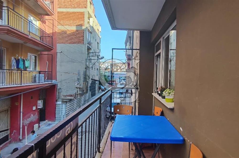 BUCA İNÖNÜ MAHALLESİNDE ARA KAT  DOĞALGAZLI SATILIK DAİRE