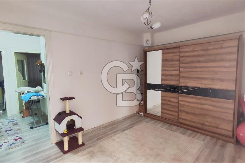 BUCA İNÖNÜ MAHALLESİNDE ARA KAT  DOĞALGAZLI SATILIK DAİRE