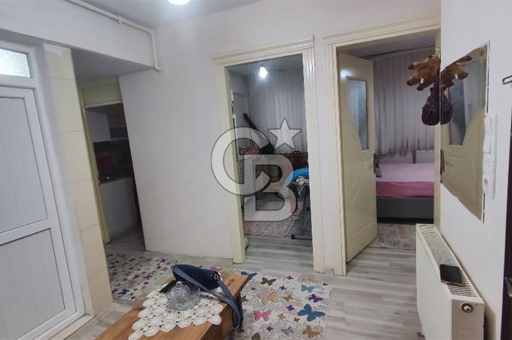 BUCA İNÖNÜ MAHALLESİNDE ARA KAT  DOĞALGAZLI SATILIK DAİRE