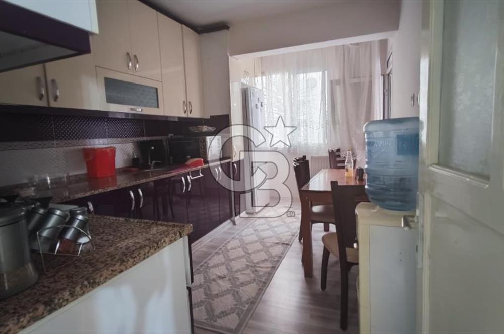 BUCA İNÖNÜ MAHALLESİNDE ARA KAT  DOĞALGAZLI SATILIK DAİRE